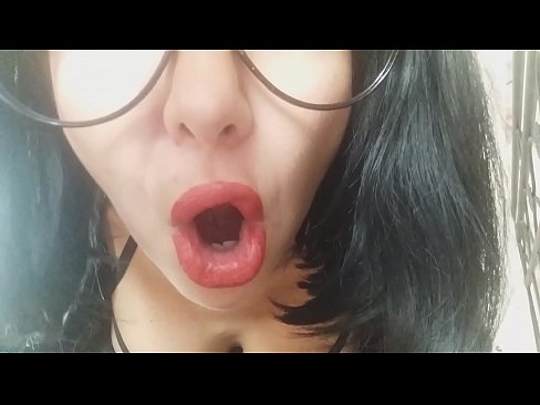 ❤️ Dragă, mama ta vitregă nu te lasă să te duci la școală azi... Am prea multă nevoie de tine... ❤️  at us ❤