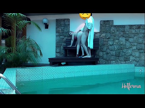 ❤️ Șeful o invită pe menajeră la piscină, dar nu a putut rezista la o partidă fierbinte ❤️  at us ❤
